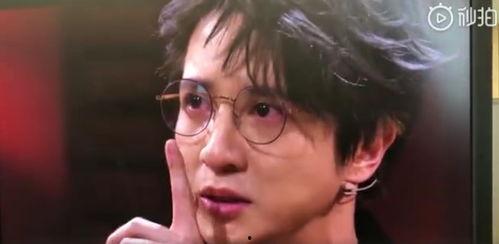 易烊千玺吃瓜娱乐视频大全